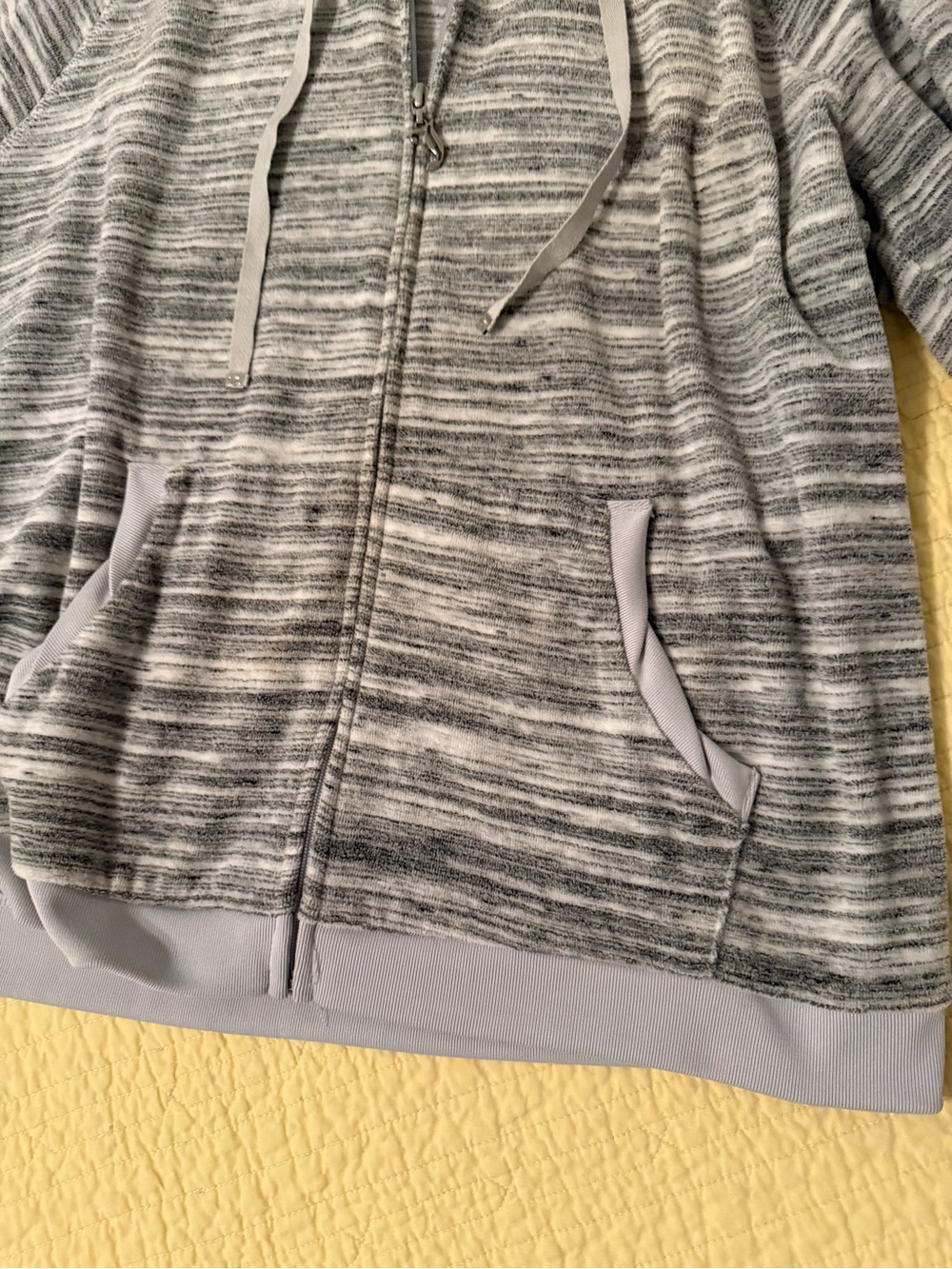 Juicy Couture Hoodie - Picture 4 of 7